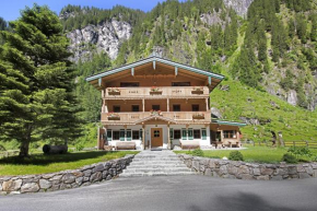 Alpenchalet Lacknerbrunn bis 23 P